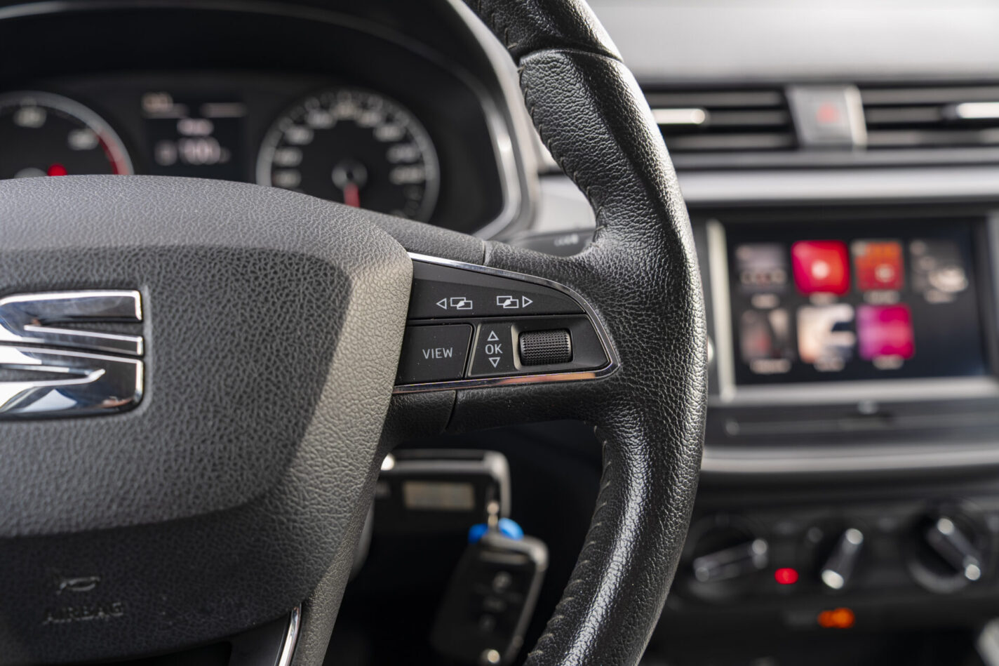 SEAT IBIZA