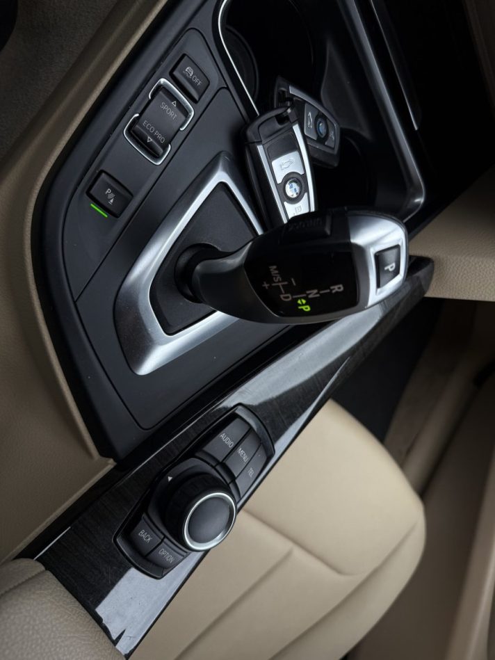 BMW 320 F31 Luxury