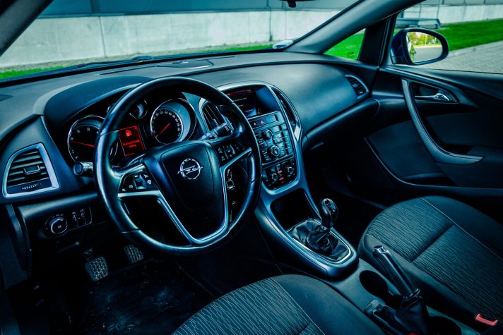 OPEL ASTRA SPORTS TOURER