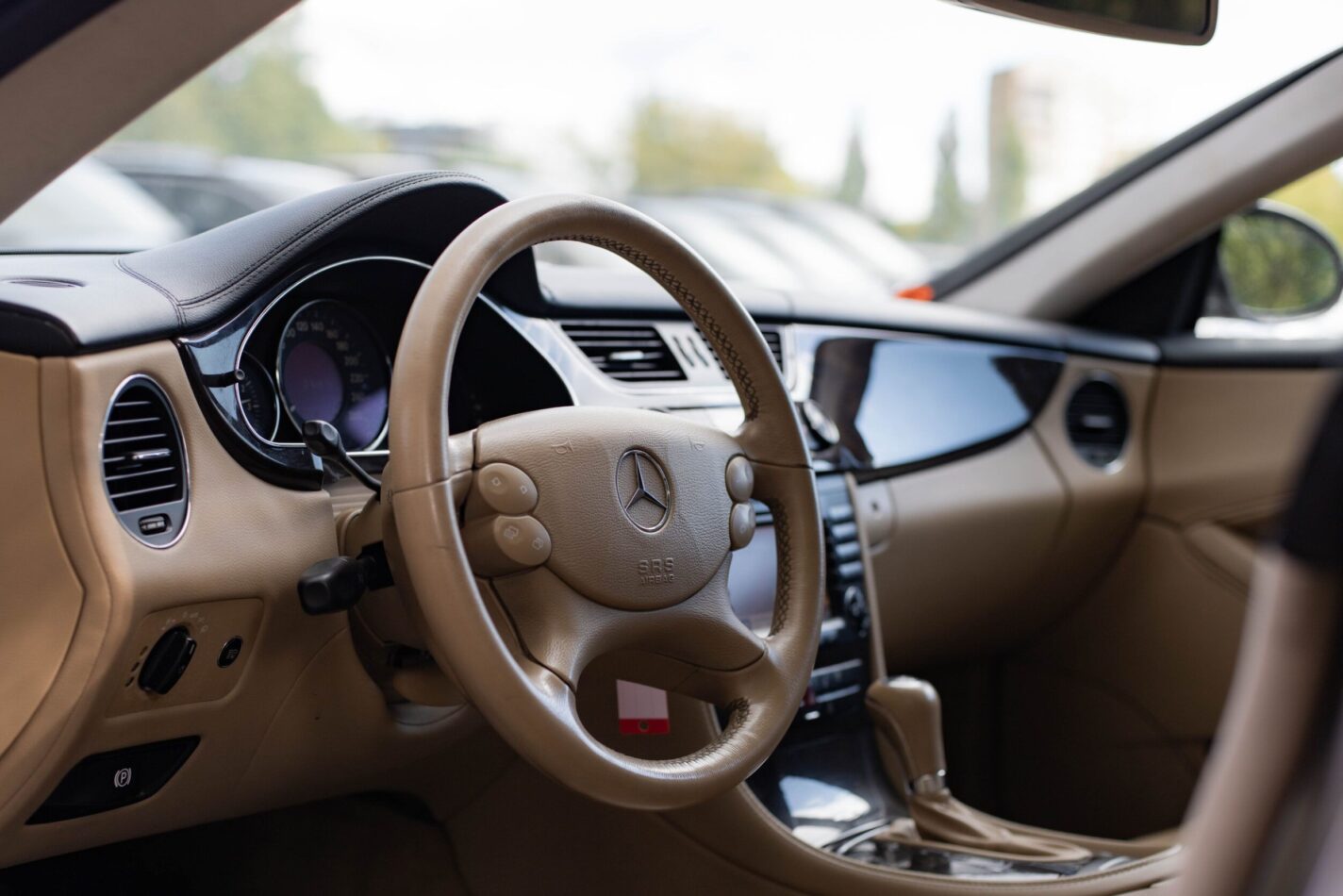 MERCEDES BENZ CLS 320