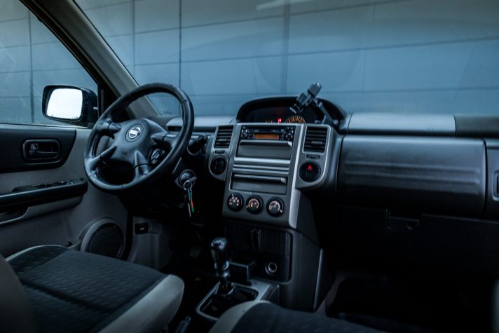NISSAN X TRAIL