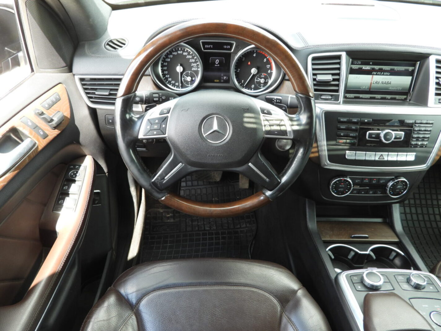 MERCEDES BENZ GL350