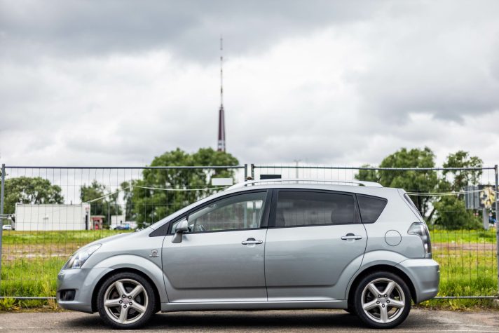 TOYOTA COROLLA VERSO
