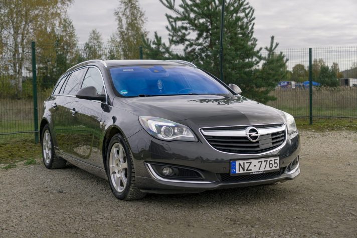 OPEL INSIGNIA SPORTS TOURER SW