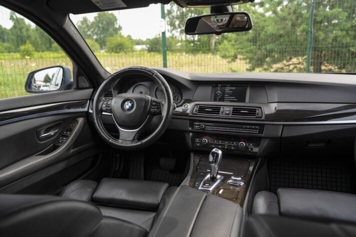 BMW 525