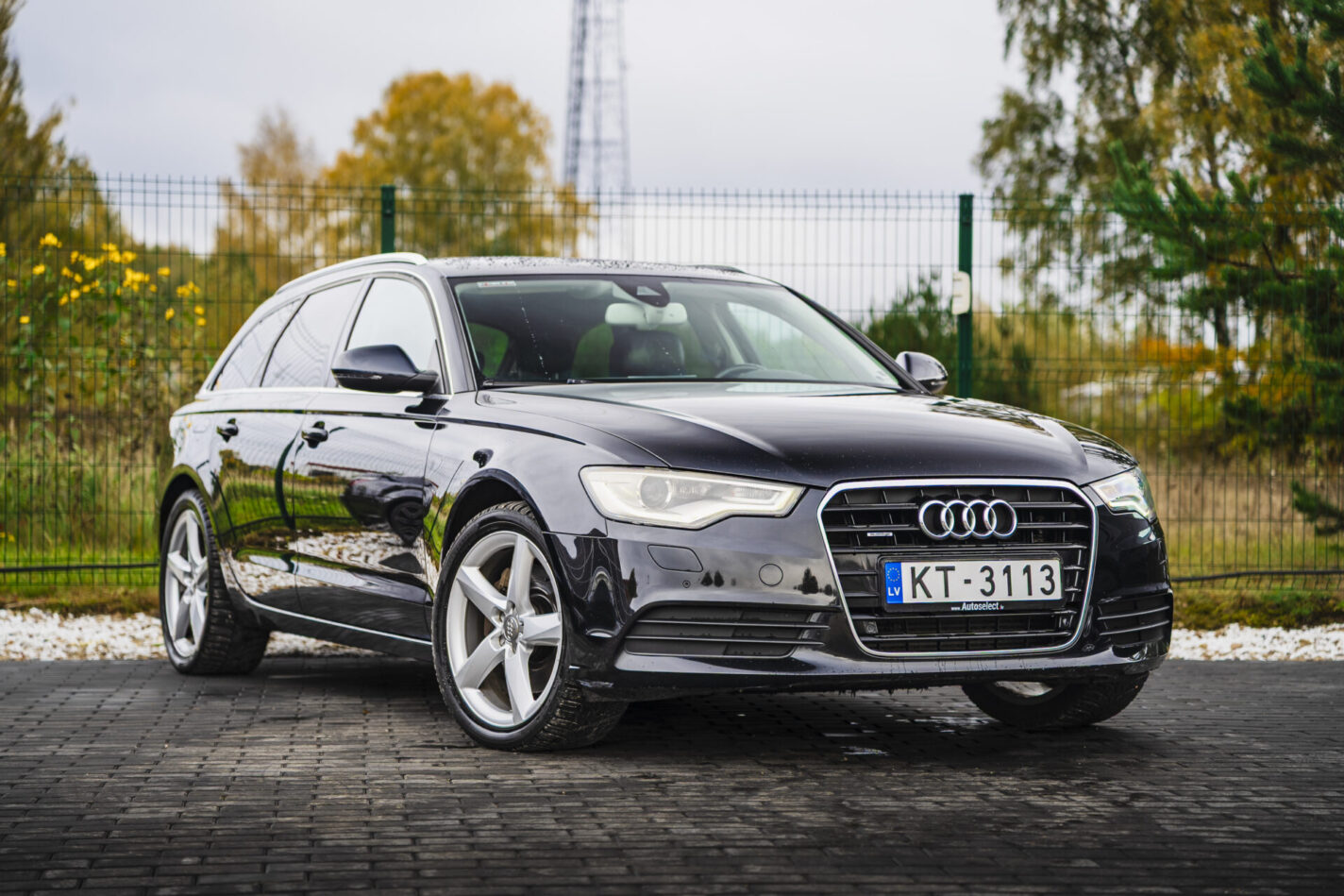 AUDI A6 AVANT QUATTRO