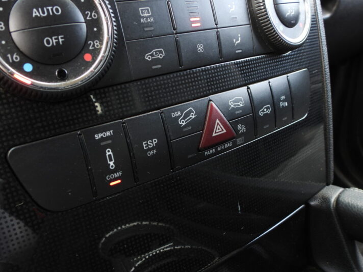 MERCEDES BENZ ML320