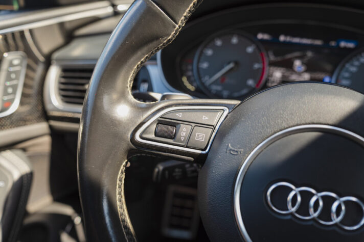 AUDI S6 AVANT