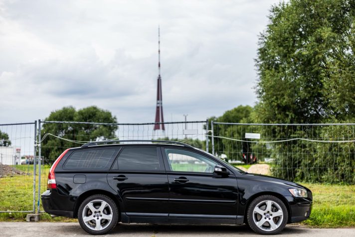 VOLVO V50