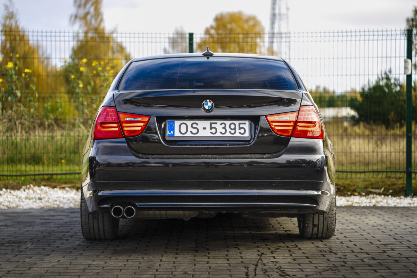 BMW 330