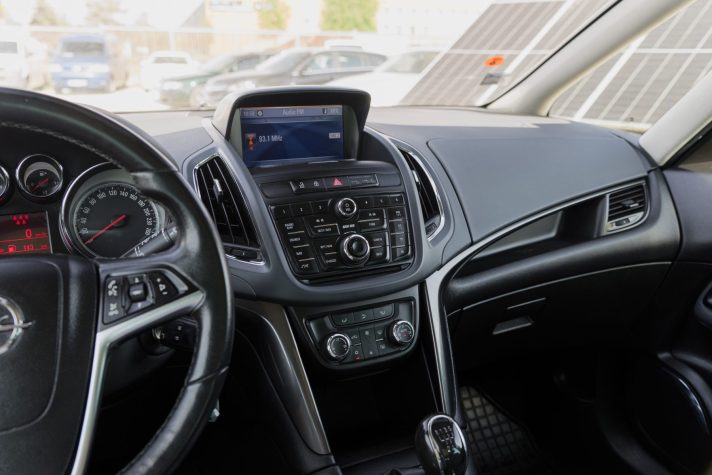 OPEL ZAFIRA TOURER