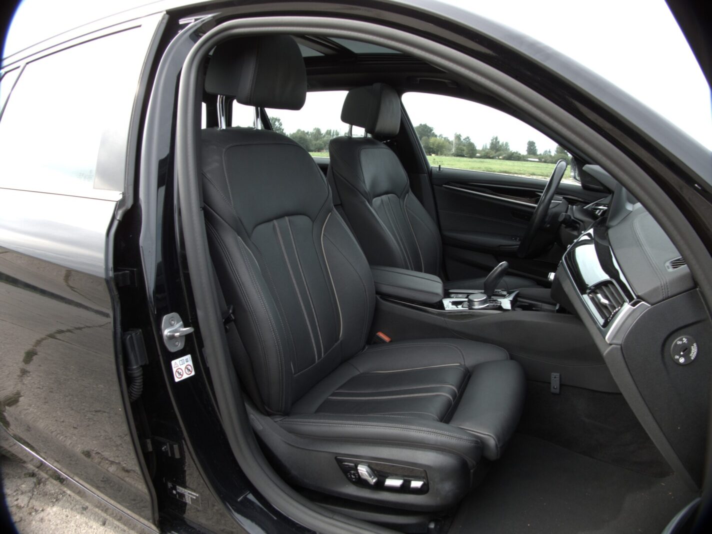 BMW 520I