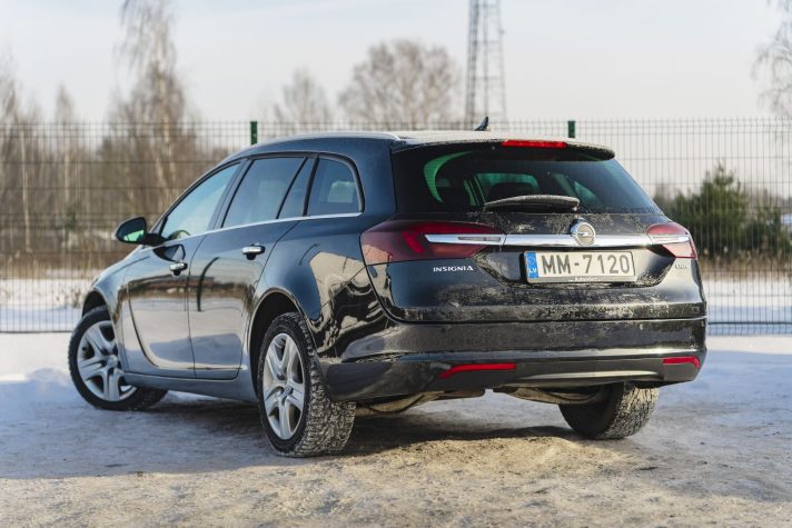 OPEL INSIGNIA SPORTS TOURER SW