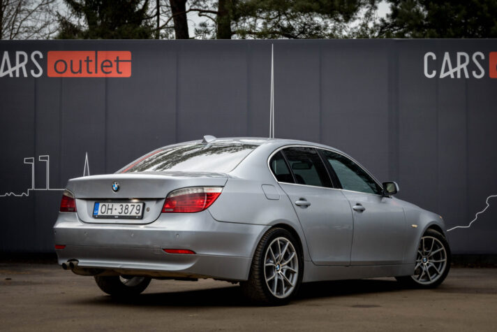 BMW 530