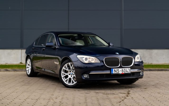 BMW 740D