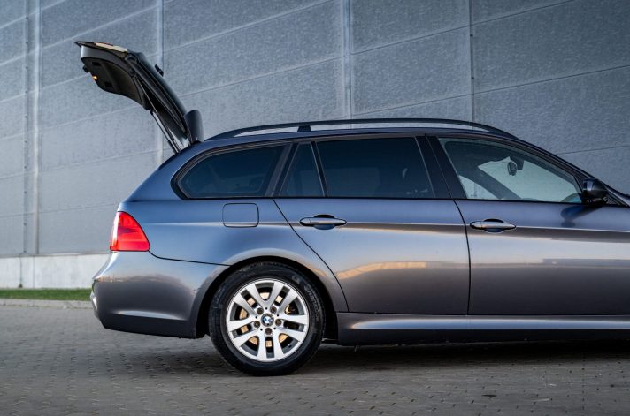 BMW 325