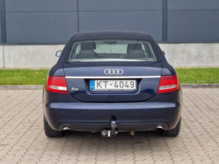 Audi A-6,Sedans 2.L D
