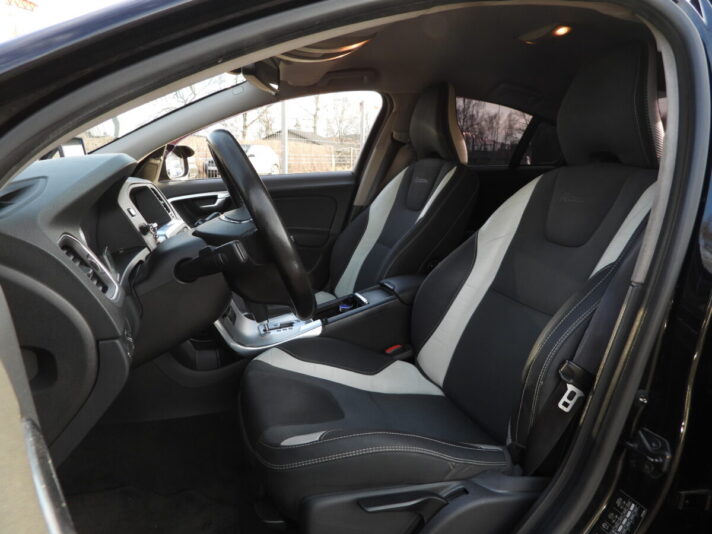 VOLVO S60 R-Design