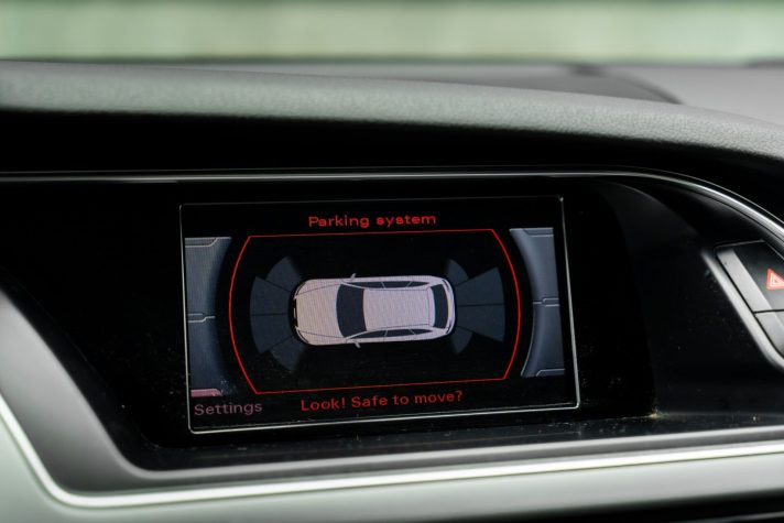 AUDI A4 AVANT