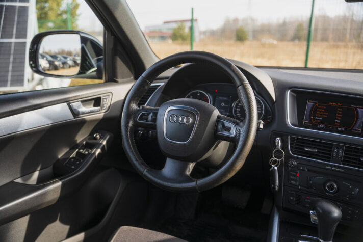 AUDI Q5 QUATTRO