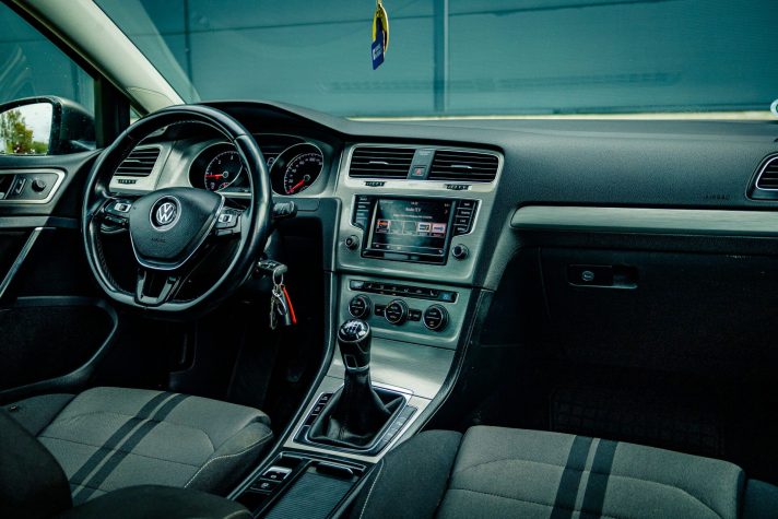VW GOLF