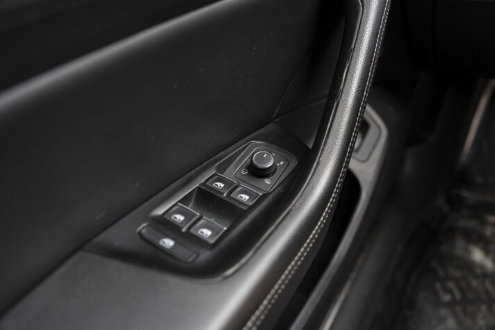 VW PASSAT R-LINE