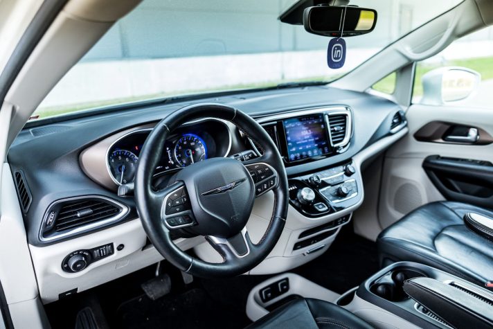CHRYSLER PACIFICA