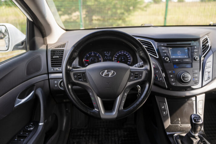 HYUNDAI I40
