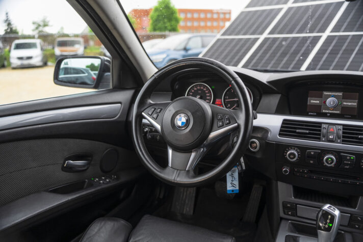 BMW 525