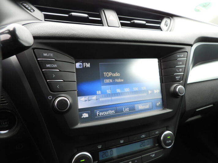 TOYOTA AVENSIS