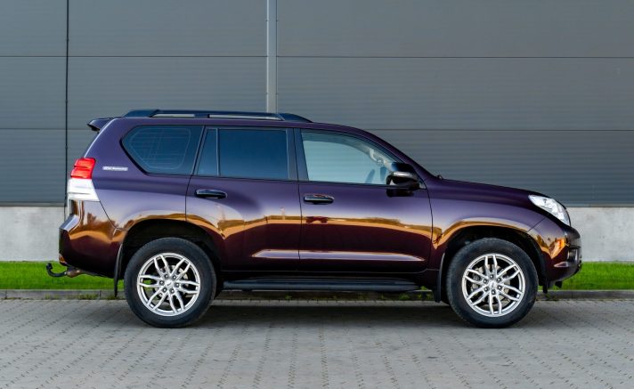 TOYOTA LAND CRUISER