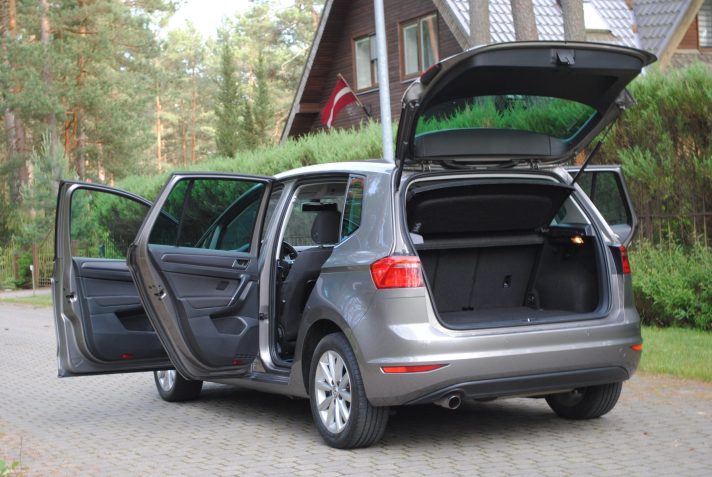 VW GOLF SPORTSVAN 1.6 TDI