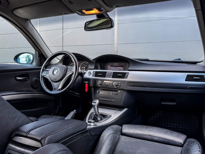 BMW 325