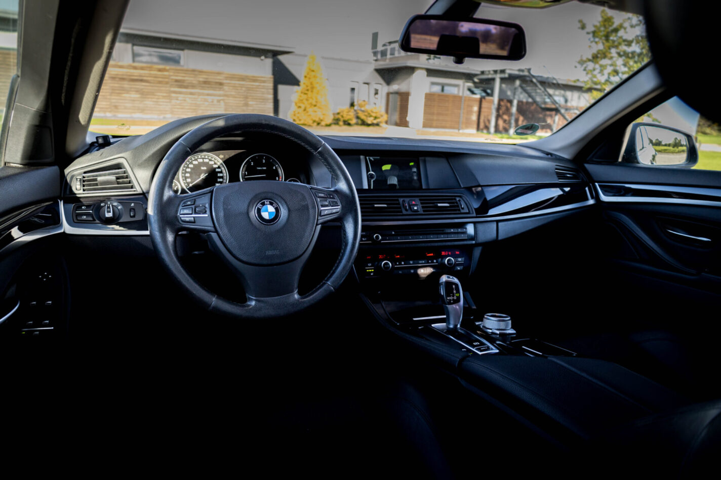 BMW 525