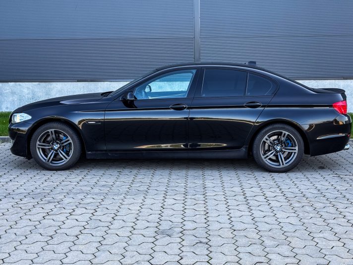BMW 525