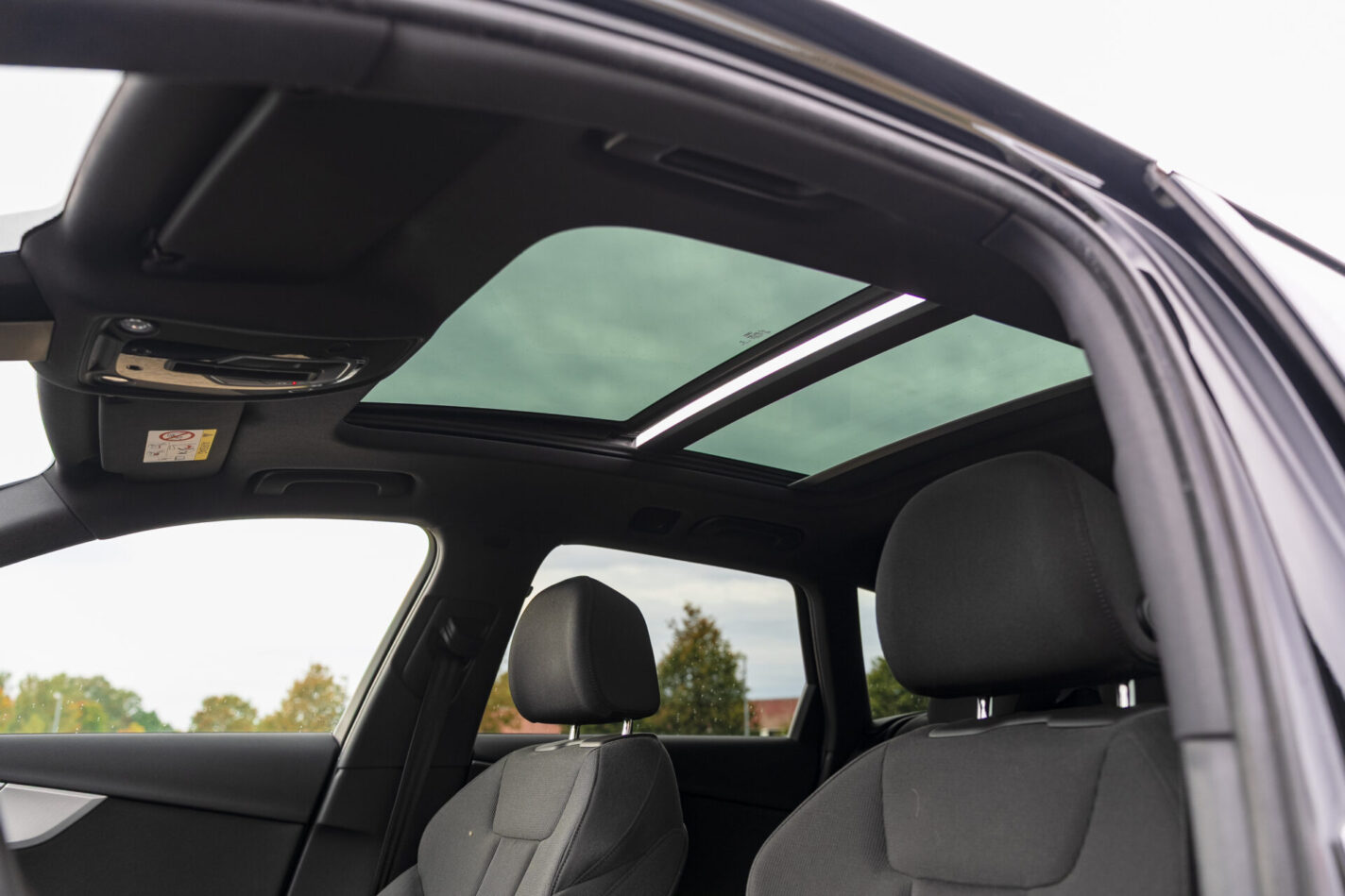 AUDI A4 S-LINE AVANT