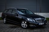 MERCEDES BENZ E200