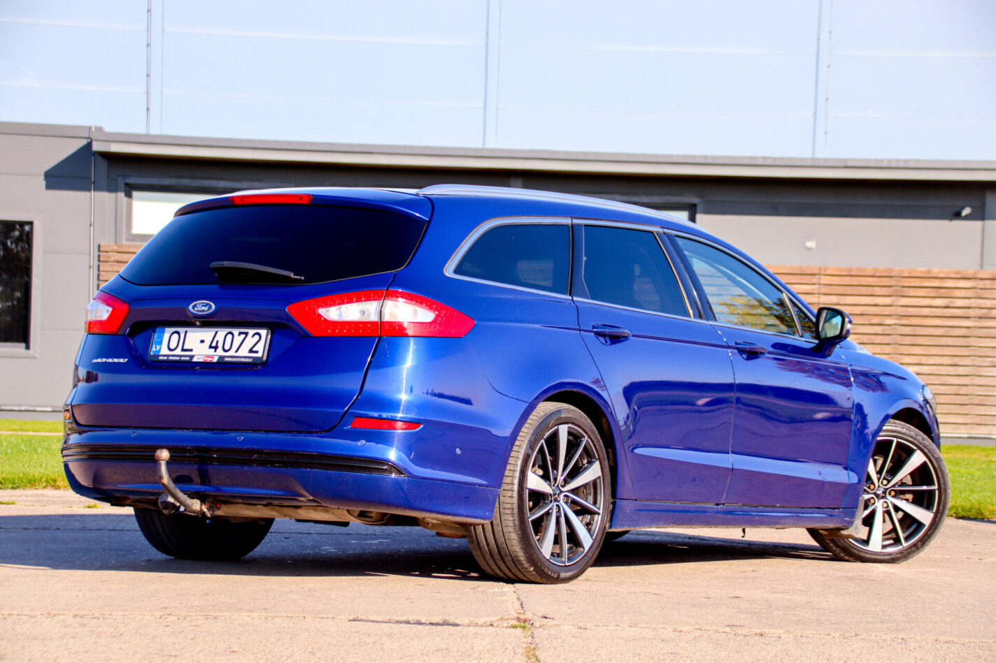 FORD MONDEO