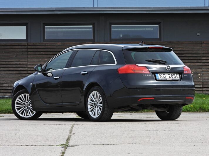 OPEL INSIGNIA SPORTS TOURER