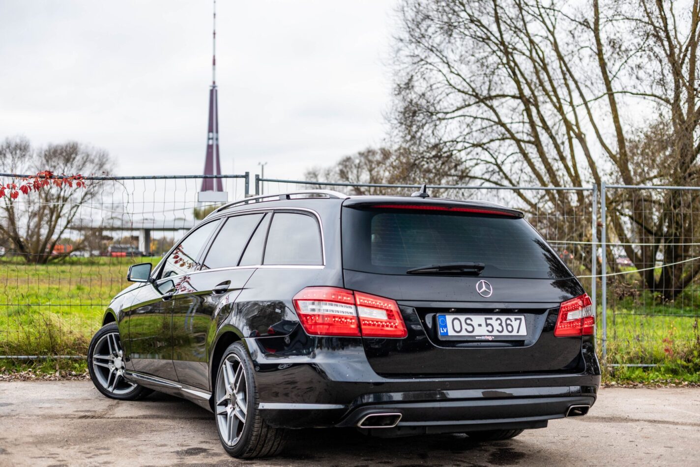 MERCEDES BENZ E350