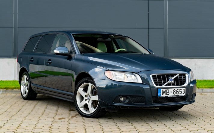 VOLVO V70