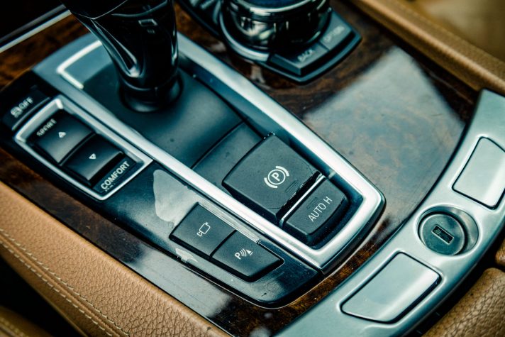 BMW 730