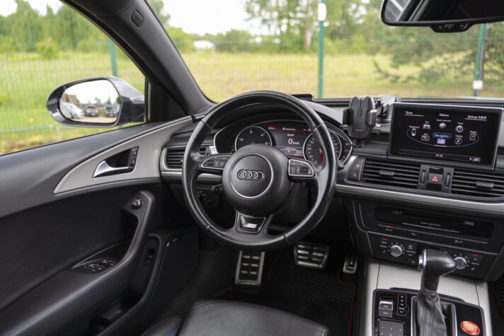 AUDI A6 LIMOUSINE QUATTRO