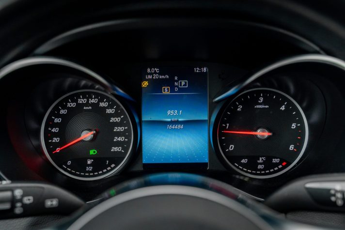 MERCEDES BENZ C200D