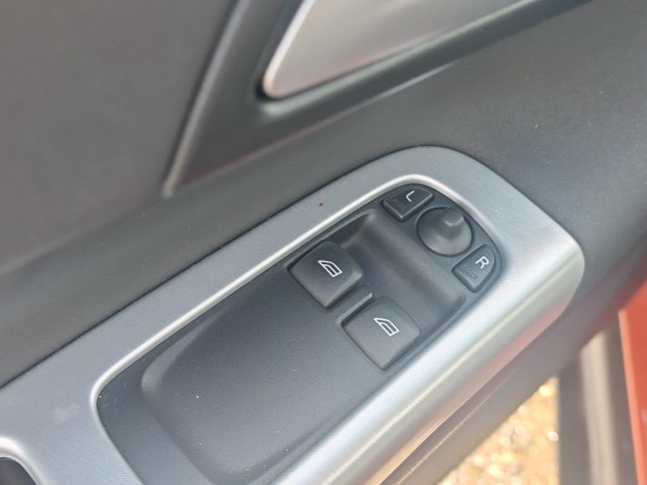 VOLVO C30 1.6D MOMENTUM