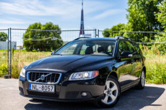 VOLVO V70