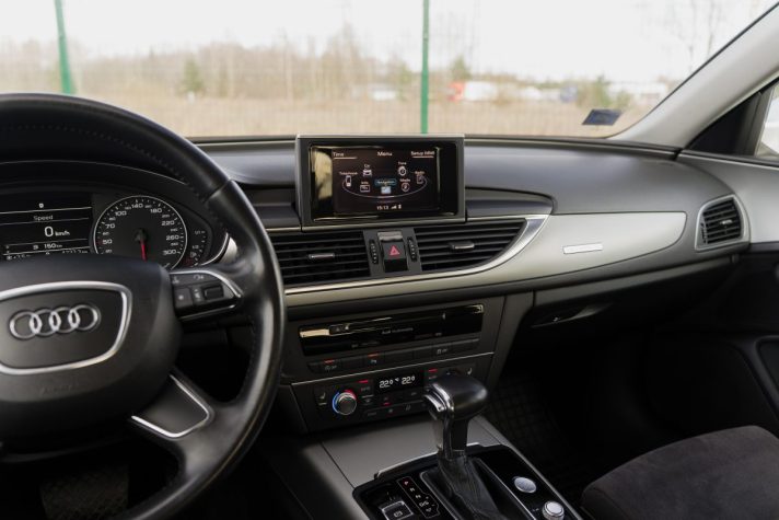 AUDI A6 QUATTRO
