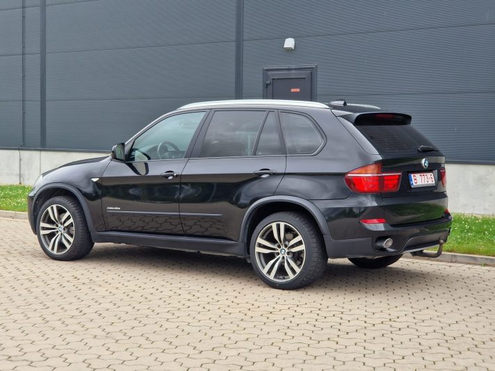 BMW X5 faclift 3D, Tikko ievests no Beļģijas. Teicama tehniskā un vizuālā stāvoklī.