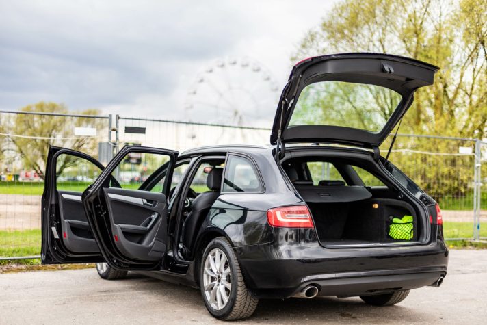AUDI A4 AVANT