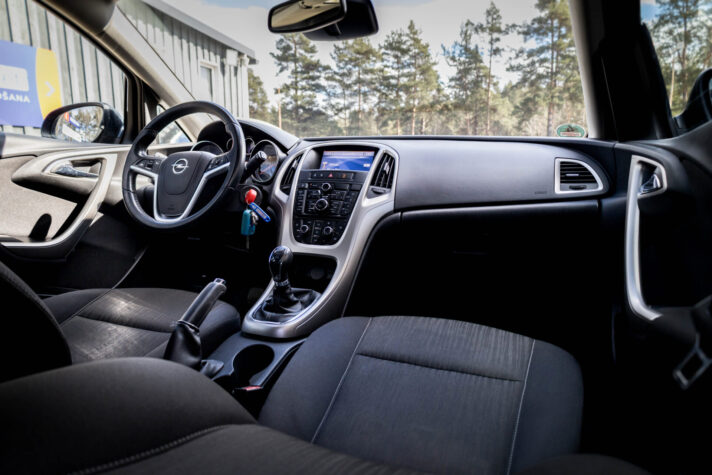 OPEL ASTRA SPORTS TOURER